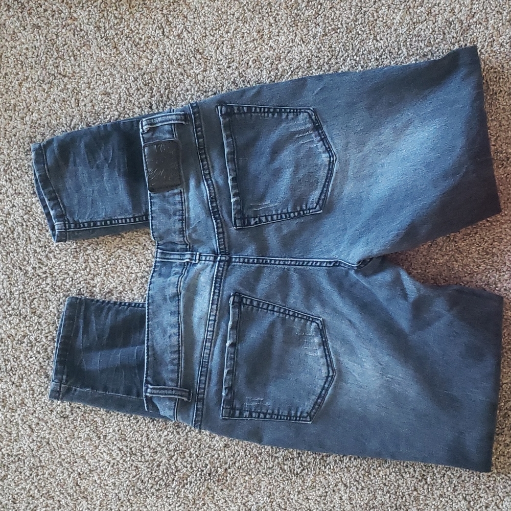 Low Rise Jeans - Picture 5 of 5